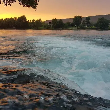 Cozy Center 아파트 Bihać